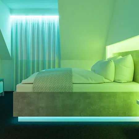 Smartel At The Unbrexit 3*