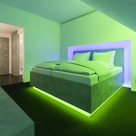 Hotel Smartel At The Unbrexit 3*