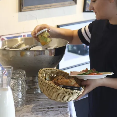 Ξενοδοχείο Smartel At The Unbrexit 3*