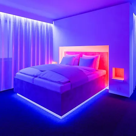 Smartel At The Unbrexit Hotel