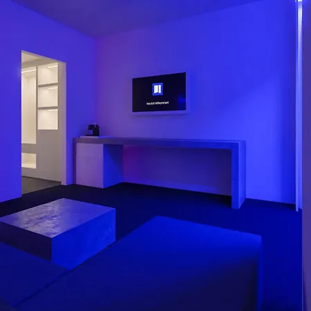 Hotel Smartel At The Unbrexit 3*