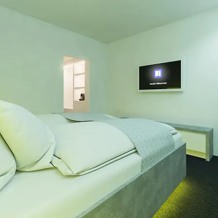 Smartel At The Unbrexit 3*