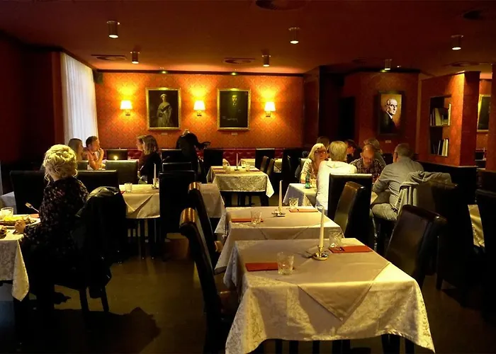 Hotel Smartel At The Unbrexit 3*