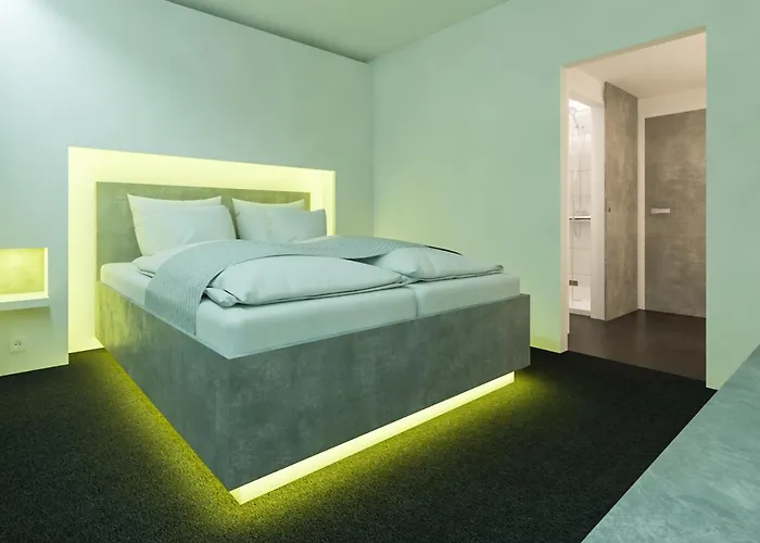 Smartel At The Unbrexit Hotel 3*