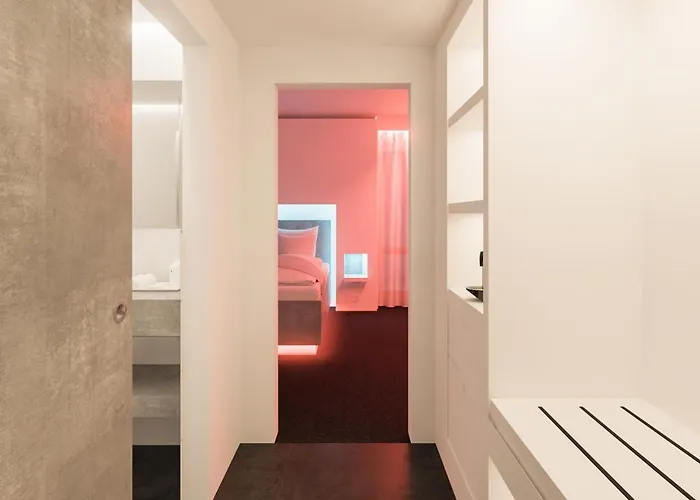 Hotel Smartel At The Unbrexit