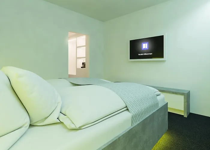 Smartel At The Unbrexit 3*